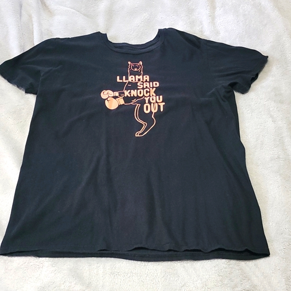 Graphic tshirt
